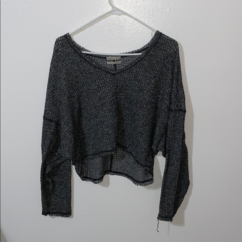 Light sweater crop top